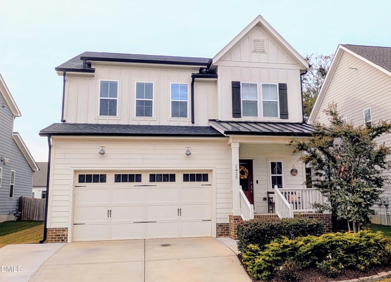 2425 Glade Mill Ct, Fuquay Varina, NC 27526