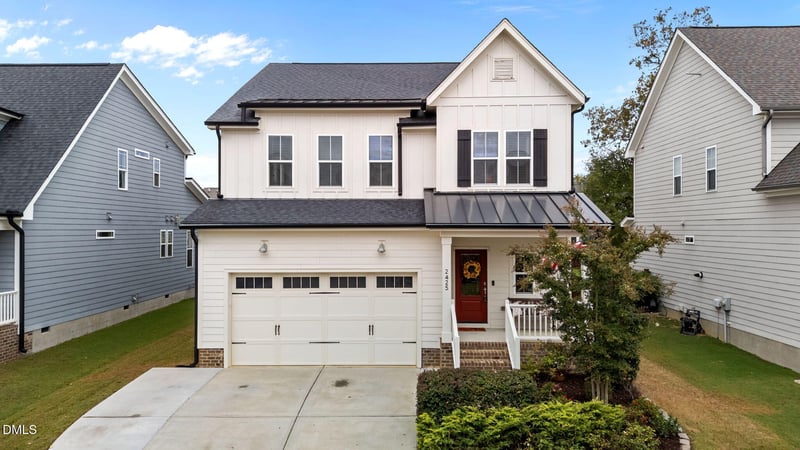 2425 Glade Mill Ct, Fuquay Varina, NC 27526