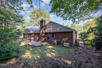 2425 Torcross Dr, Fayetteville, NC 28304