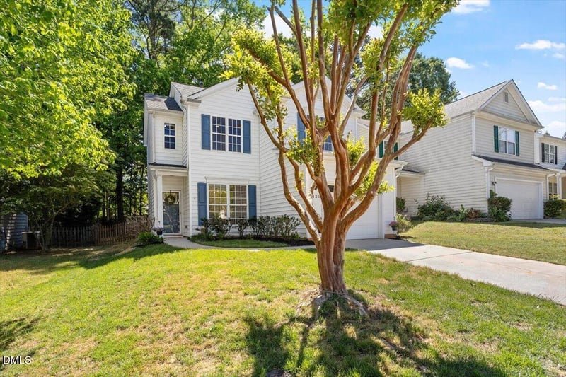 2425 Valley Haven Dr, Raleigh, NC 27603