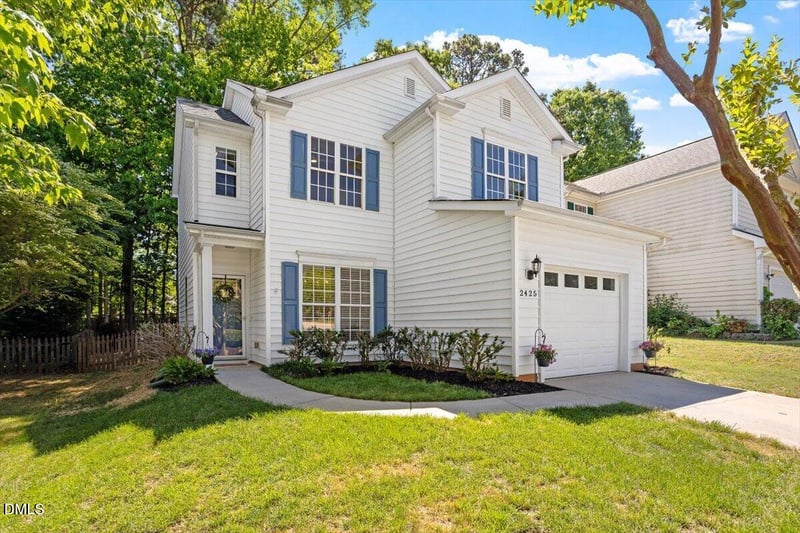 2425 Valley Haven Dr, Raleigh, NC 27603