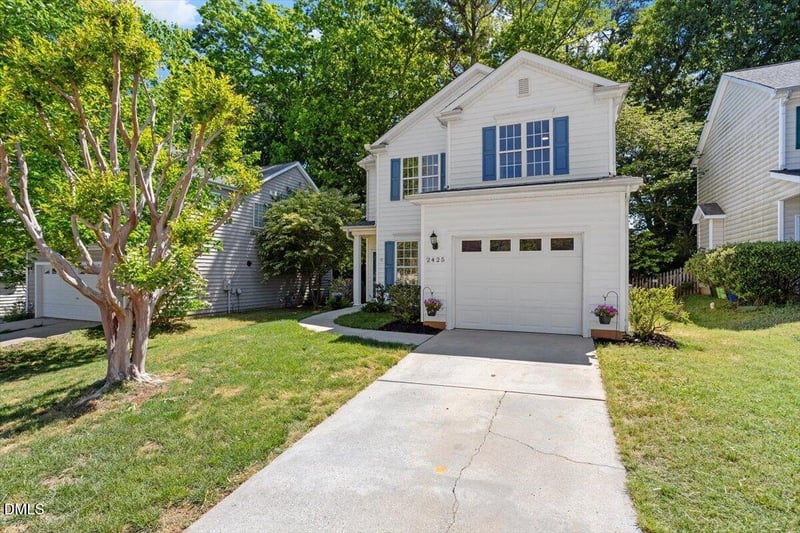 2425 Valley Haven Dr, Raleigh, NC 27603