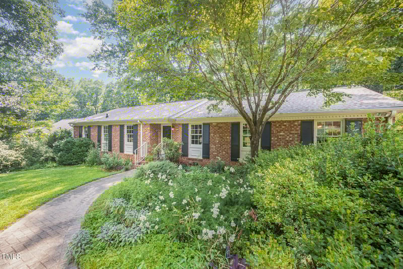 2425 Wentworth St, Raleigh, NC 27612