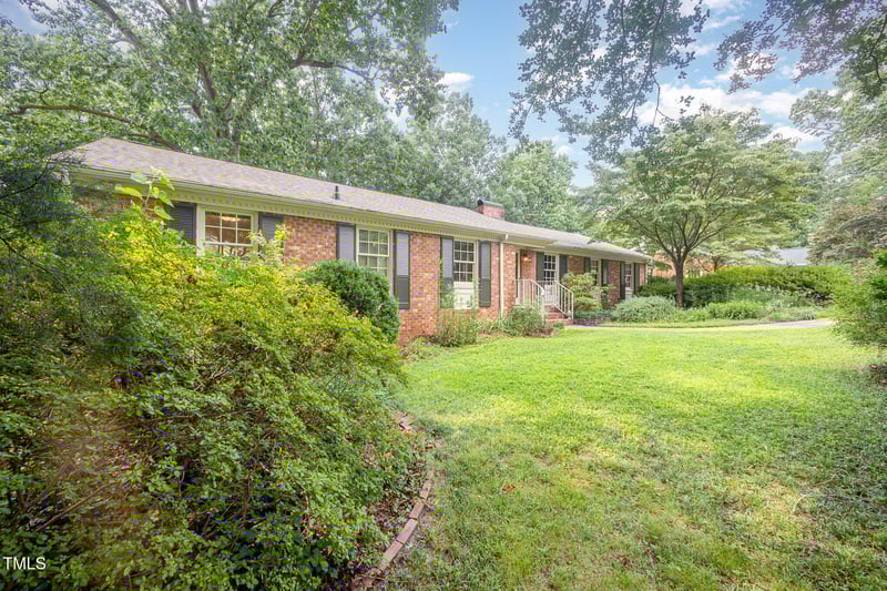 2425 Wentworth St, Raleigh, NC 27612