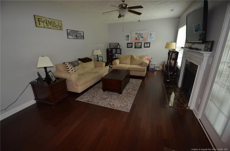 2426 Market Hill Dr, Fayetteville, NC 28306