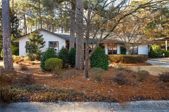 2427 Colgate Dr, Fayetteville, NC 28304