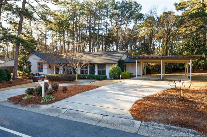 2427 Colgate Dr, Fayetteville, NC 28304