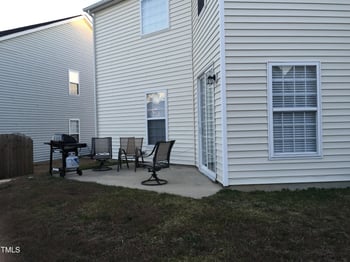 2428 Lazy River Dr, Raleigh, NC 27610