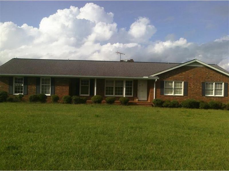 2428 Mccray Rd, Burlington, NC 27217