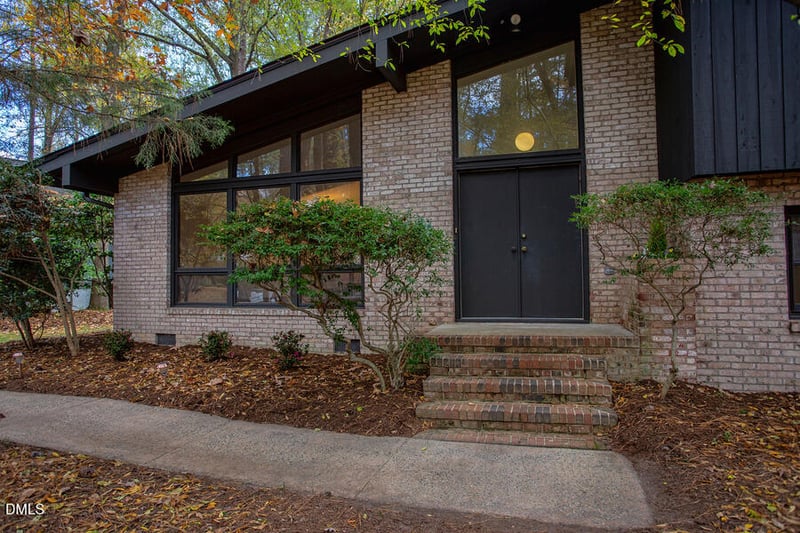 2428 Sedgefield Dr, Chapel Hill, NC 27514