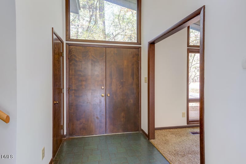 2428 Sedgefield Dr, Chapel Hill, NC 27514