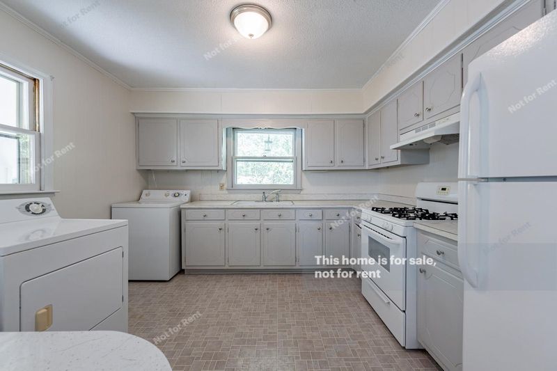 2429 Landis Dr, Durham, NC 27705