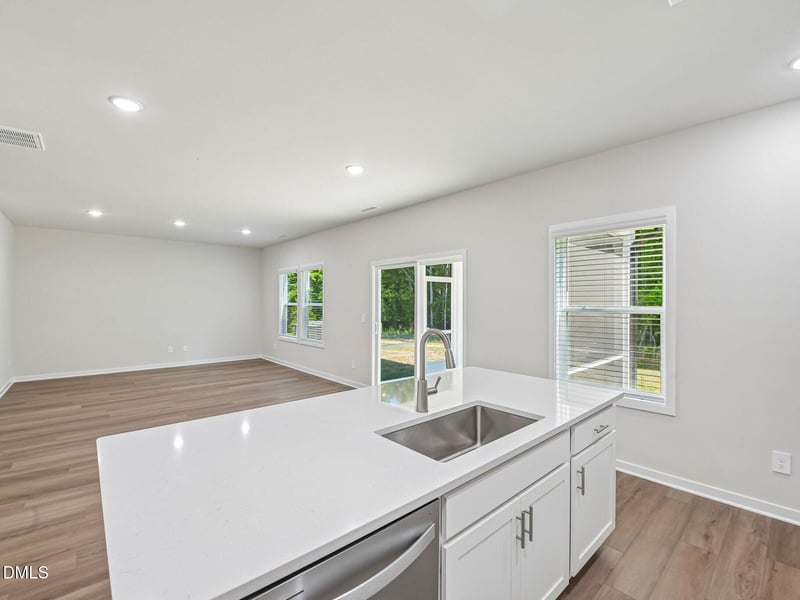 2429 Rosewood Bluff Dr, Zebulon, NC 27597