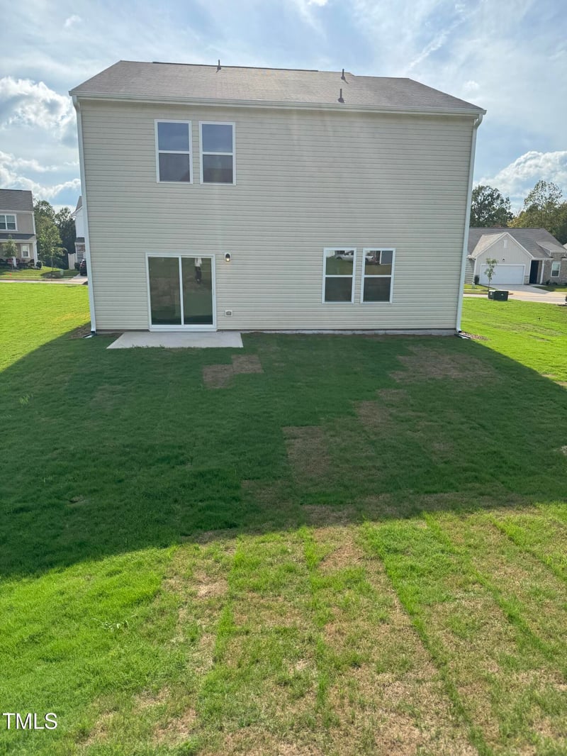 243 Babbling Brook Dr, Clayton, NC 27520