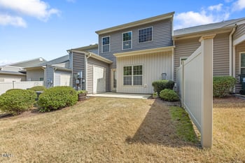 243 Beaconwood Ln, Holly Springs, NC 27540