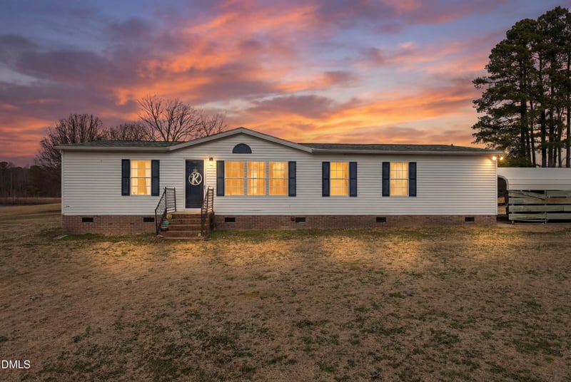 243 Carlyle Rd, Zebulon, NC 27597