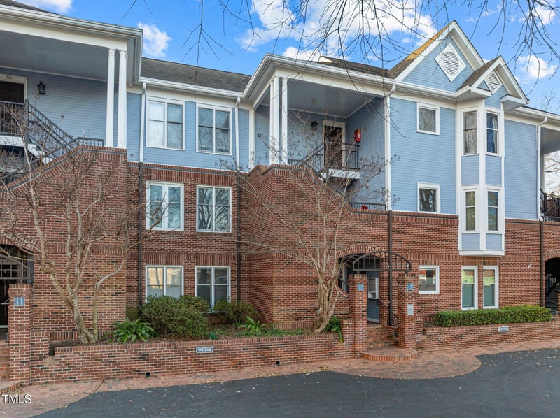 243 New Bern Pl #301, Raleigh, NC 27601