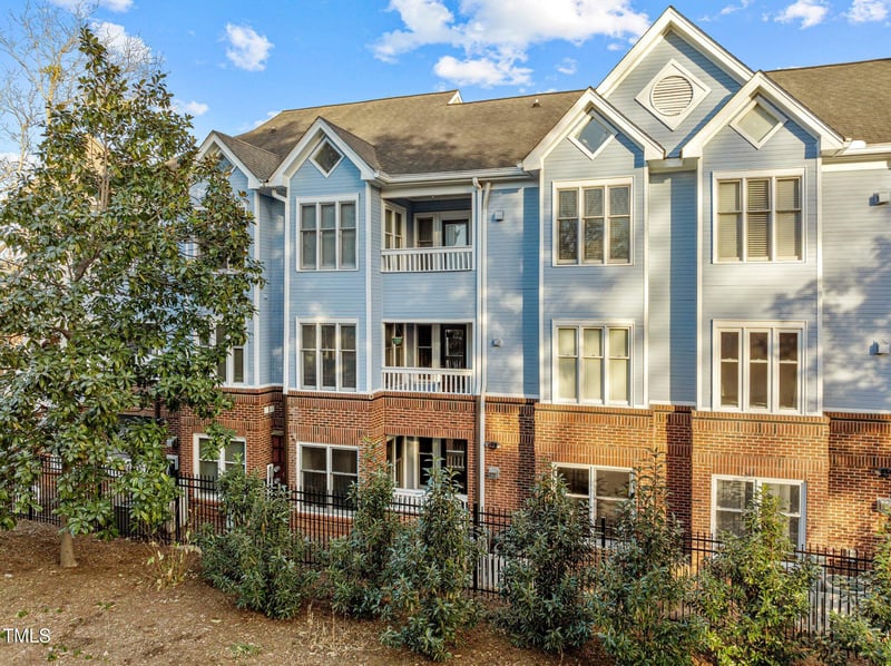 243 New Bern Pl #301, Raleigh, NC 27601