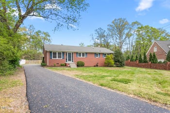 2431 Hickory Ave, Burlington, NC 27215