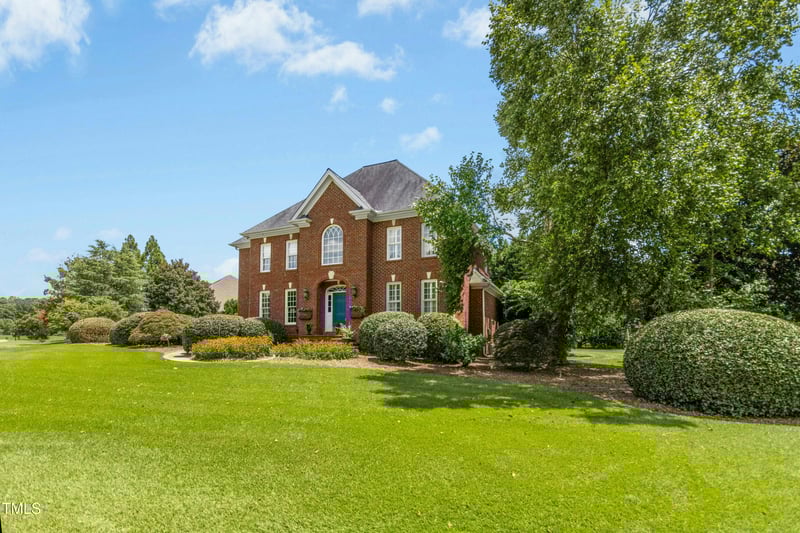 2432 Baileys Landing Dr, Raleigh, NC 27606