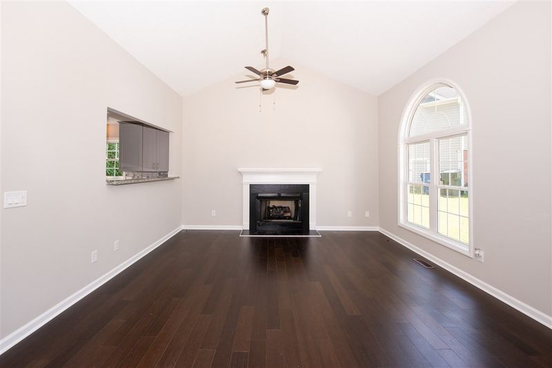2432 Kingsboro Rd, Raleigh, NC 27610