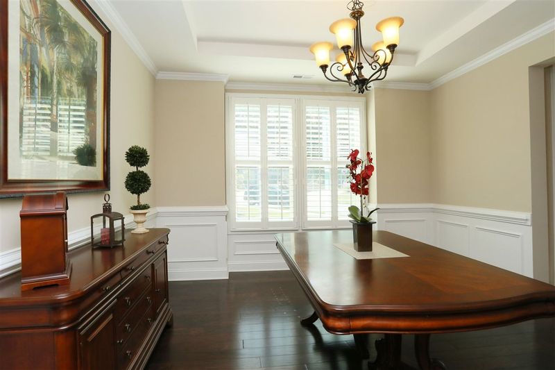 2432 Trenton Park Ln, Raleigh, NC 27607