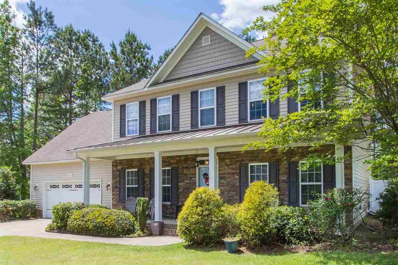 2432 Valley Dr, Clayton, NC 27520