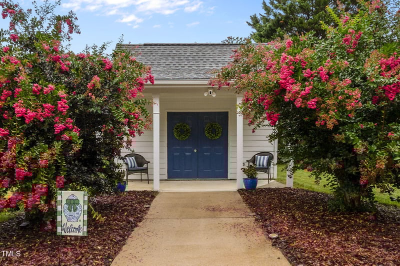 2432 Village Of Wakefield Dr, Zebulon, NC 27597