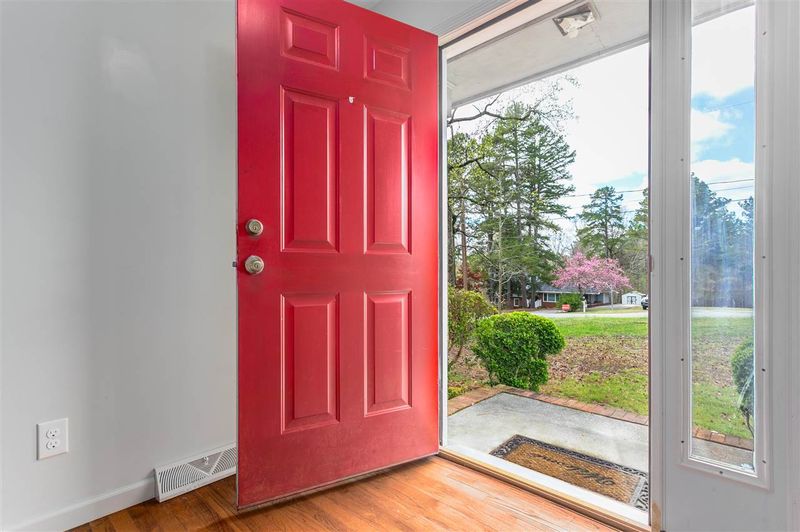 2433 Landis Dr, Durham, NC 27705