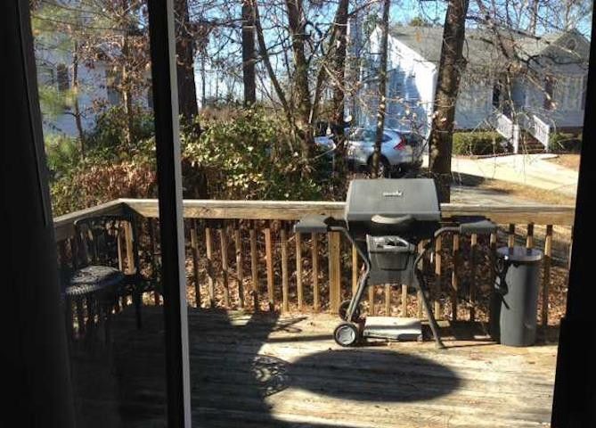 2433 Pepperfield Dr, Raleigh, NC 27604