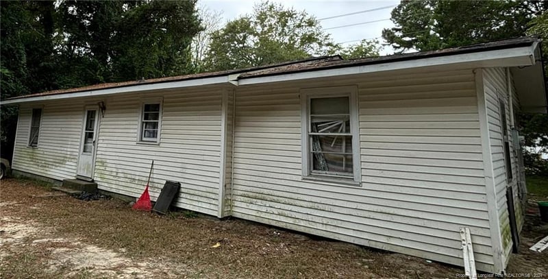 2435 John Smith Rd, Fayetteville, NC 28306