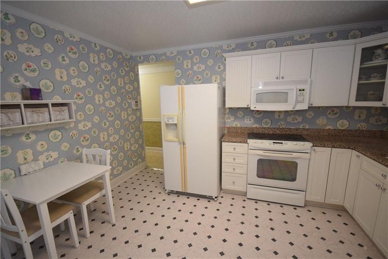 2435 Moran St #9, Burlington, NC 27215
