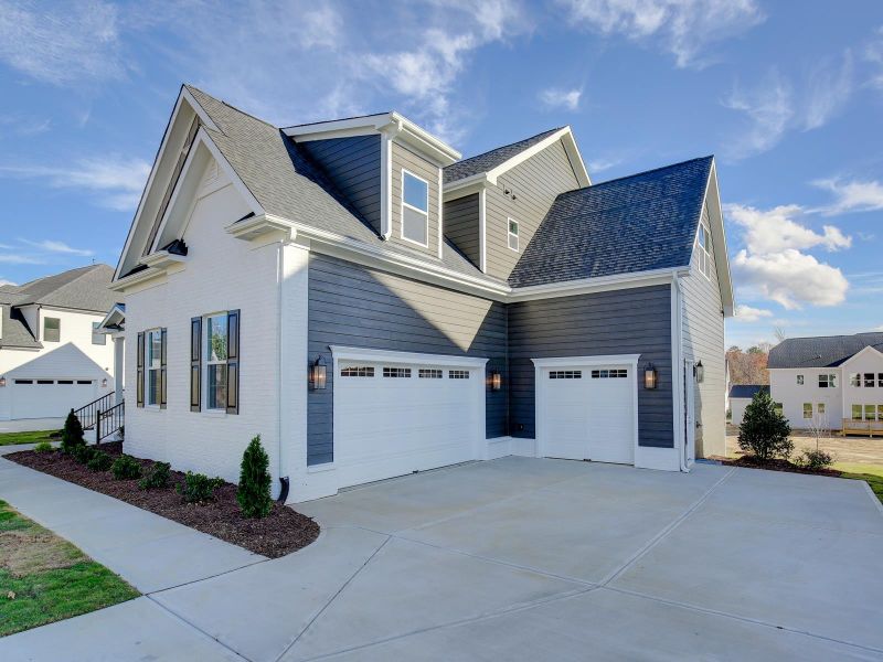 2436 Stonington Dr, Apex, NC 27523