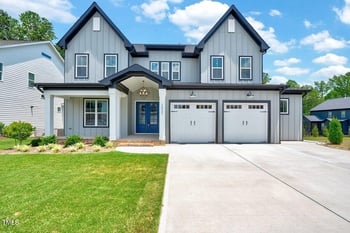 2437 Terri Creek Dr, Fuquay Varina, NC 27526