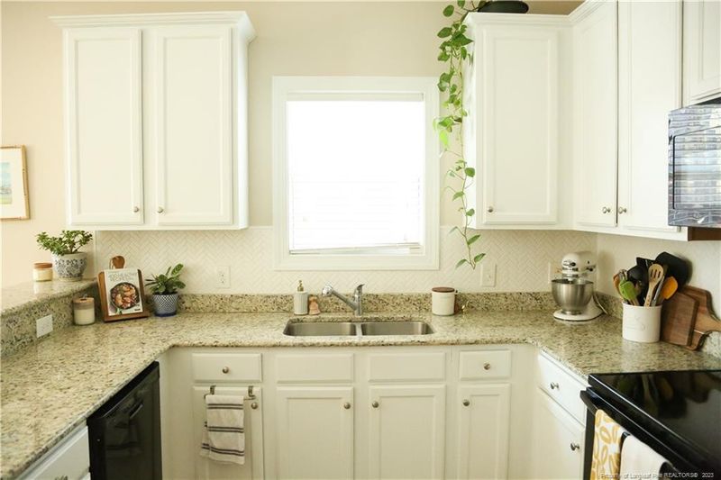2437 Westgate Dr, Sanford, NC 27330