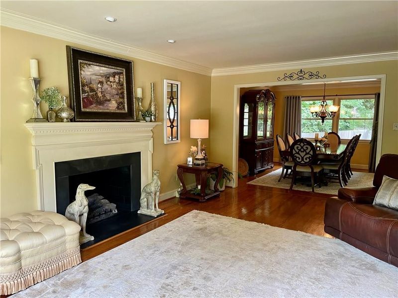 2438 Edgewood Ave, Burlington, NC 27215
