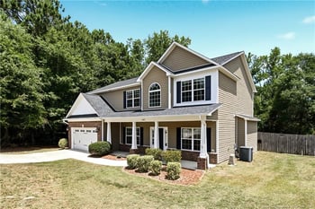 2438 Market Hill Dr, Fayetteville, NC 28306