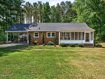 2438 Nc 27 , Coats, NC 27521