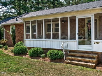 2438 Nc 27 , Coats, NC 27521