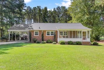 2438 Nc 27, Coats, NC 27521