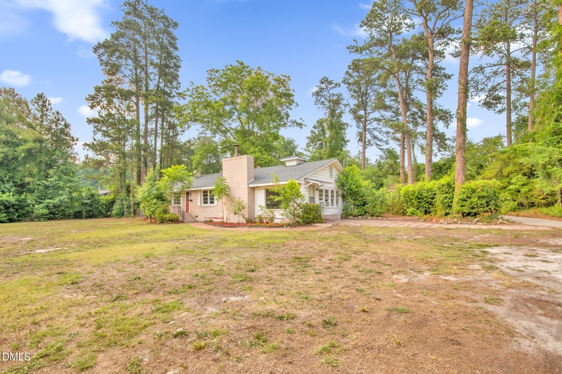 2439 George Owen Rd, Fayetteville, NC 28306