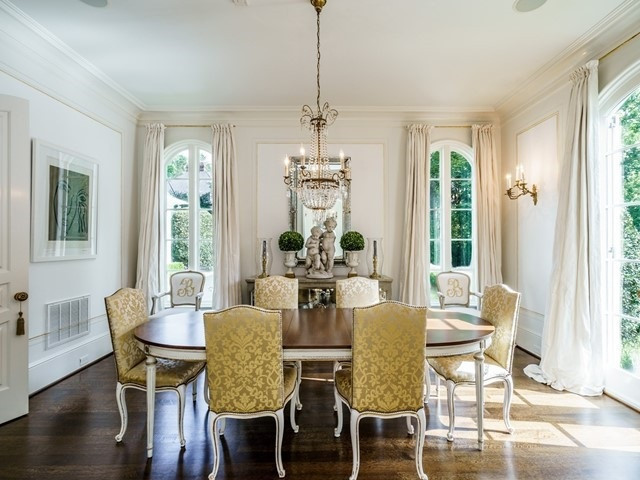 2439 Lake Dr, Raleigh, NC 27609