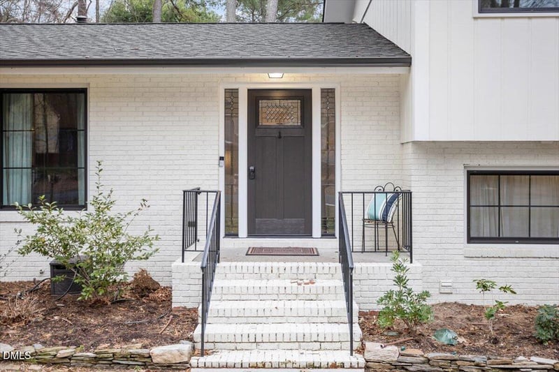 2439 Tilghman Cir, Chapel Hill, NC 27514