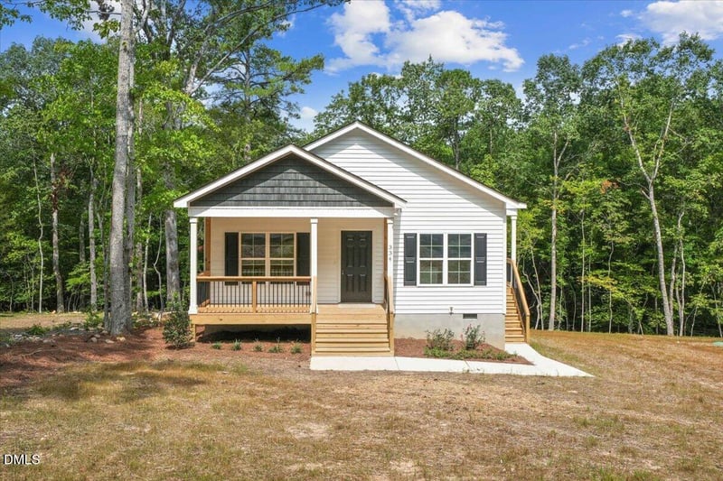 244 Chartres St, Fuquay Varina, NC 27526