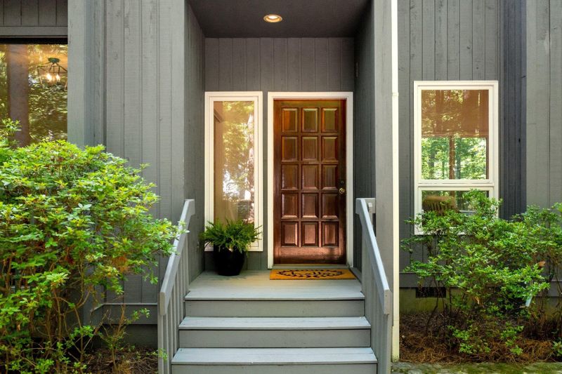 244 Old Forest Creek Dr, Chapel Hill, NC 27514