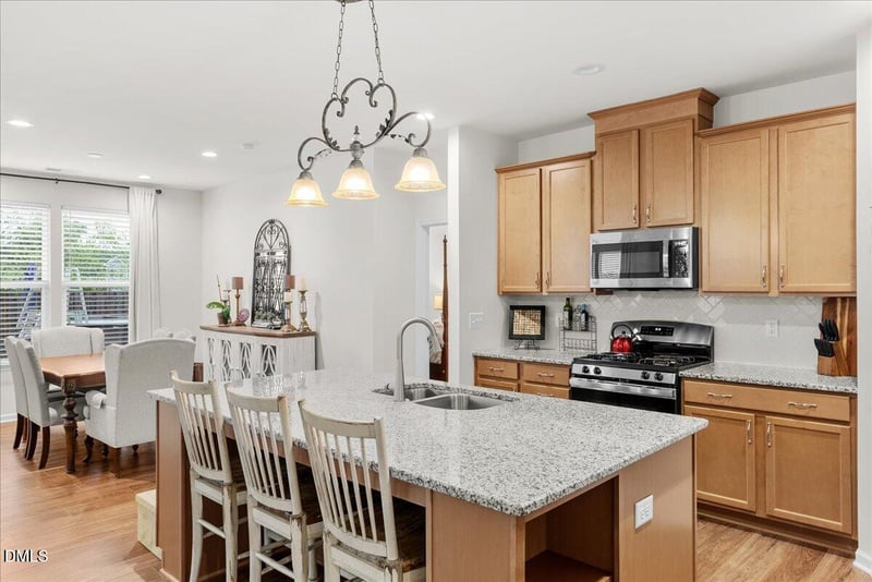244 Skyway Dr, Clayton, NC 27527