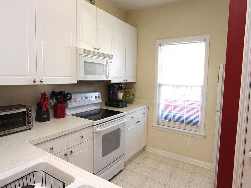 2440 Bay Harbor Dr, Raleigh, NC 27604