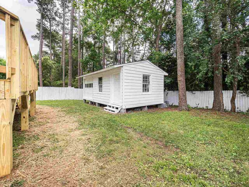 2440 Derby Dr, Raleigh, NC 27610