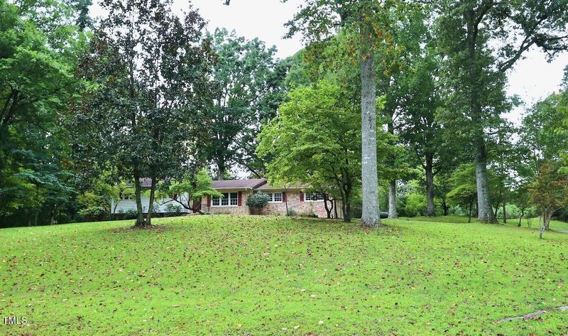 2440 Gardner Holt Rd, Burlington, NC 27215