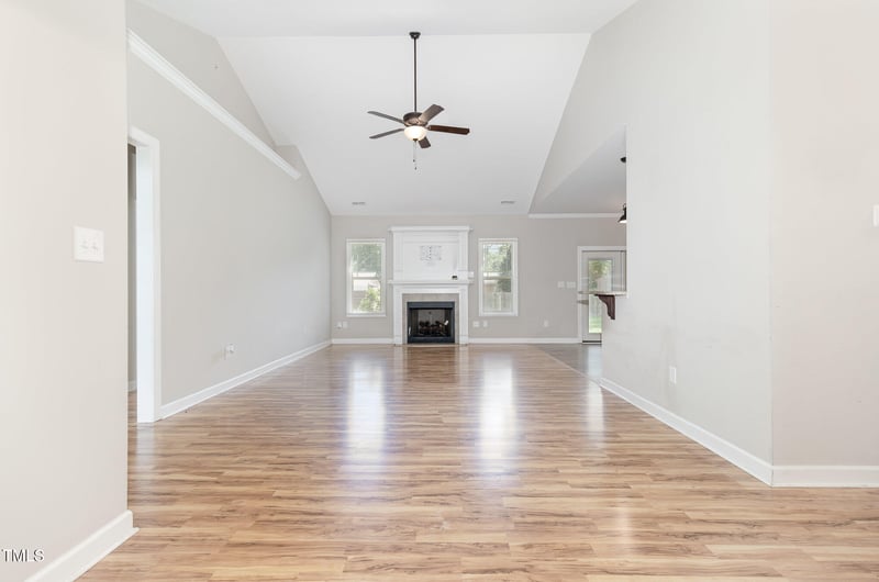 2440 Us 70 , Selma, NC 27576